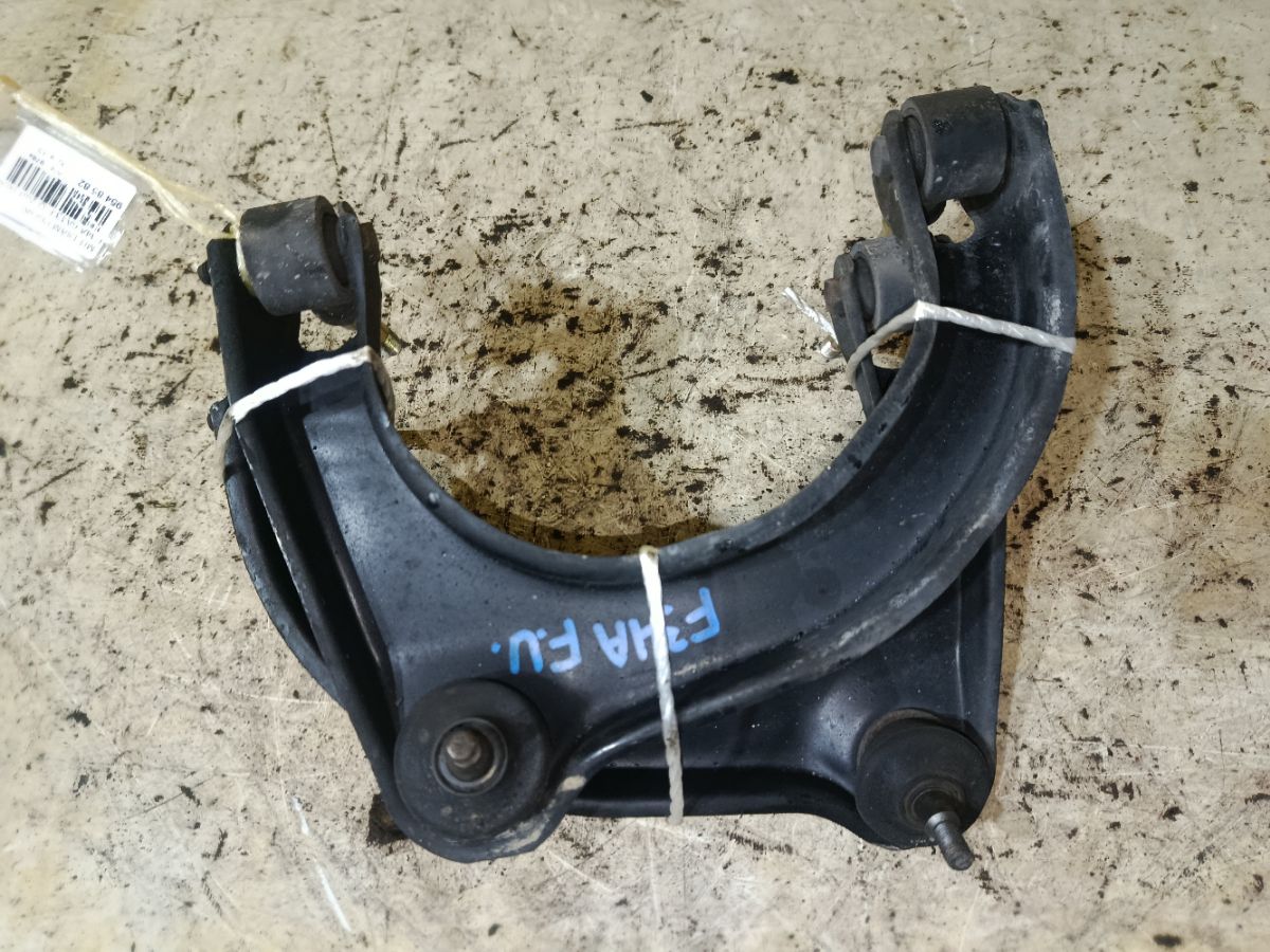 Рычаг на Mitsubishi Diamante F34A 6A13 Фото 1