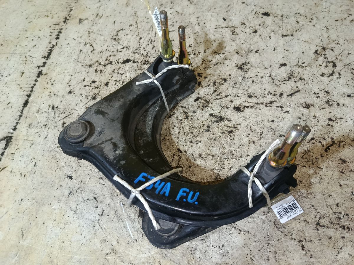 Рычаг на Mitsubishi Diamante F34A 6A13 Фото 3