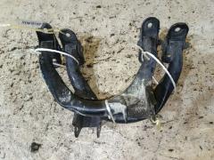 Рычаг на Mitsubishi Diamante F34A 6A13, Заднее Верхнее расположение