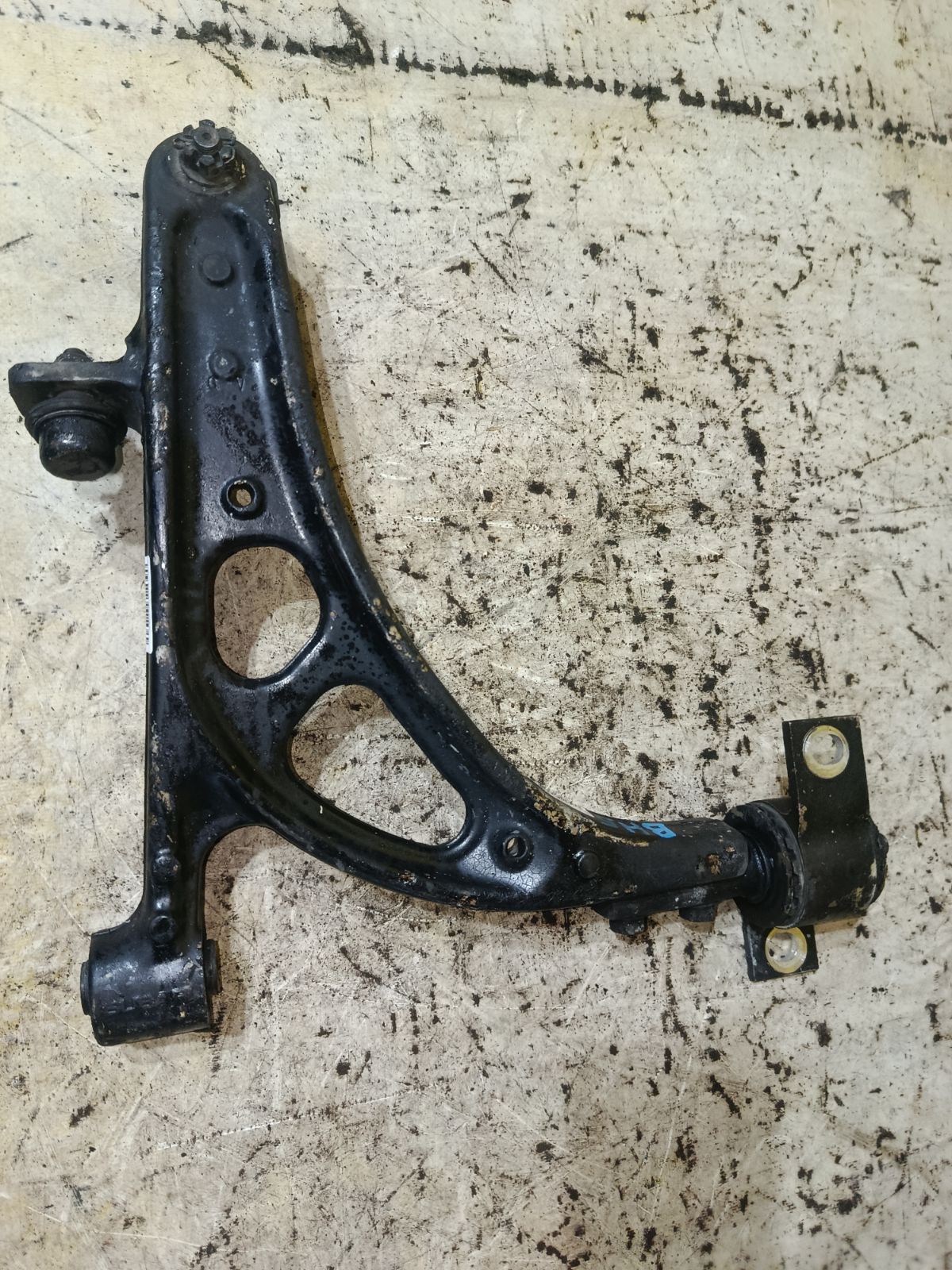 Рычаг на Subaru Legacy Wagon BH5 EJ206 Фото 1
