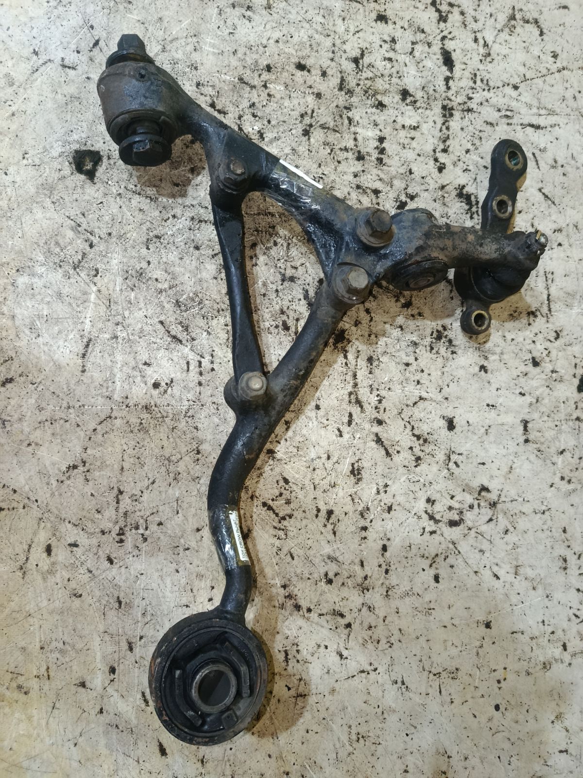 Рычаг 48069-22120, UQ-075-2794 на Toyota Crown JZS153 1JZ-GE Фото 1