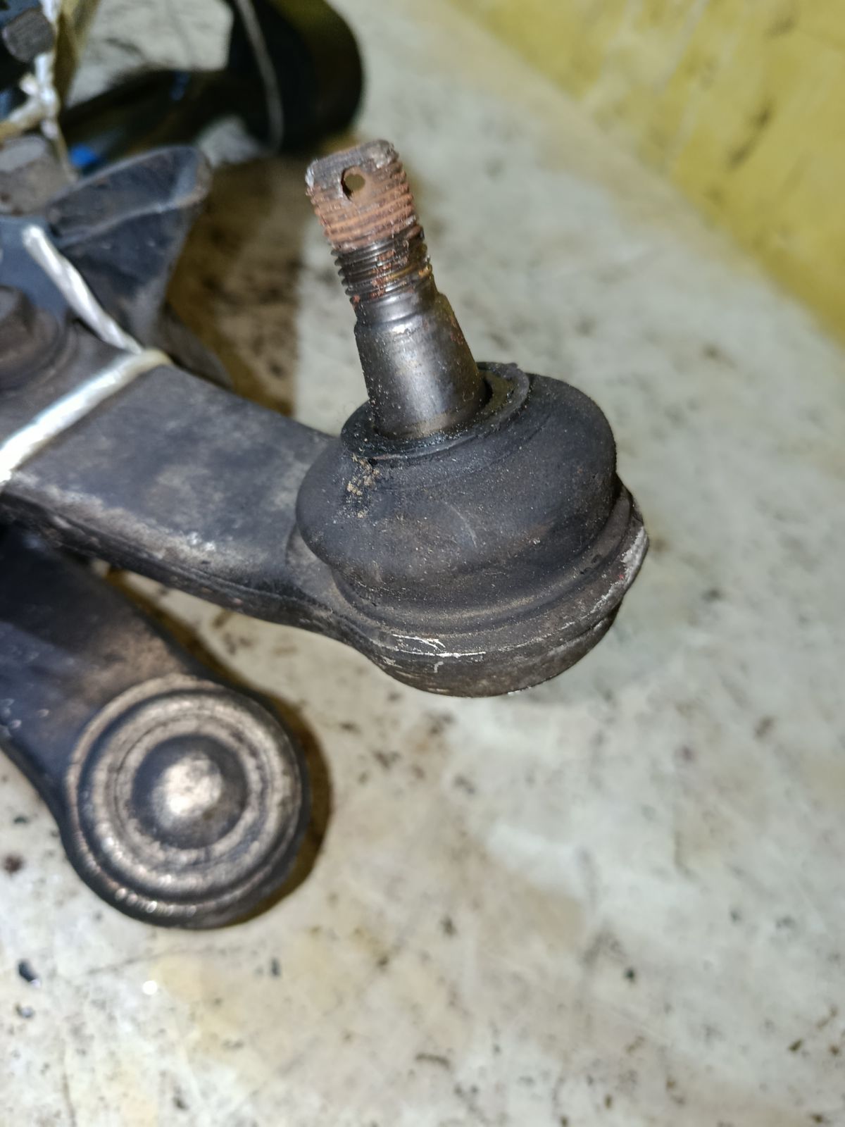 Рычаг на Nissan X-Trail NT30 QR20DE Фото 4