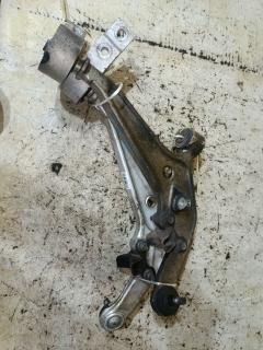 Рычаг на Nissan X-Trail NT30 QR20DE, Переднее расположение