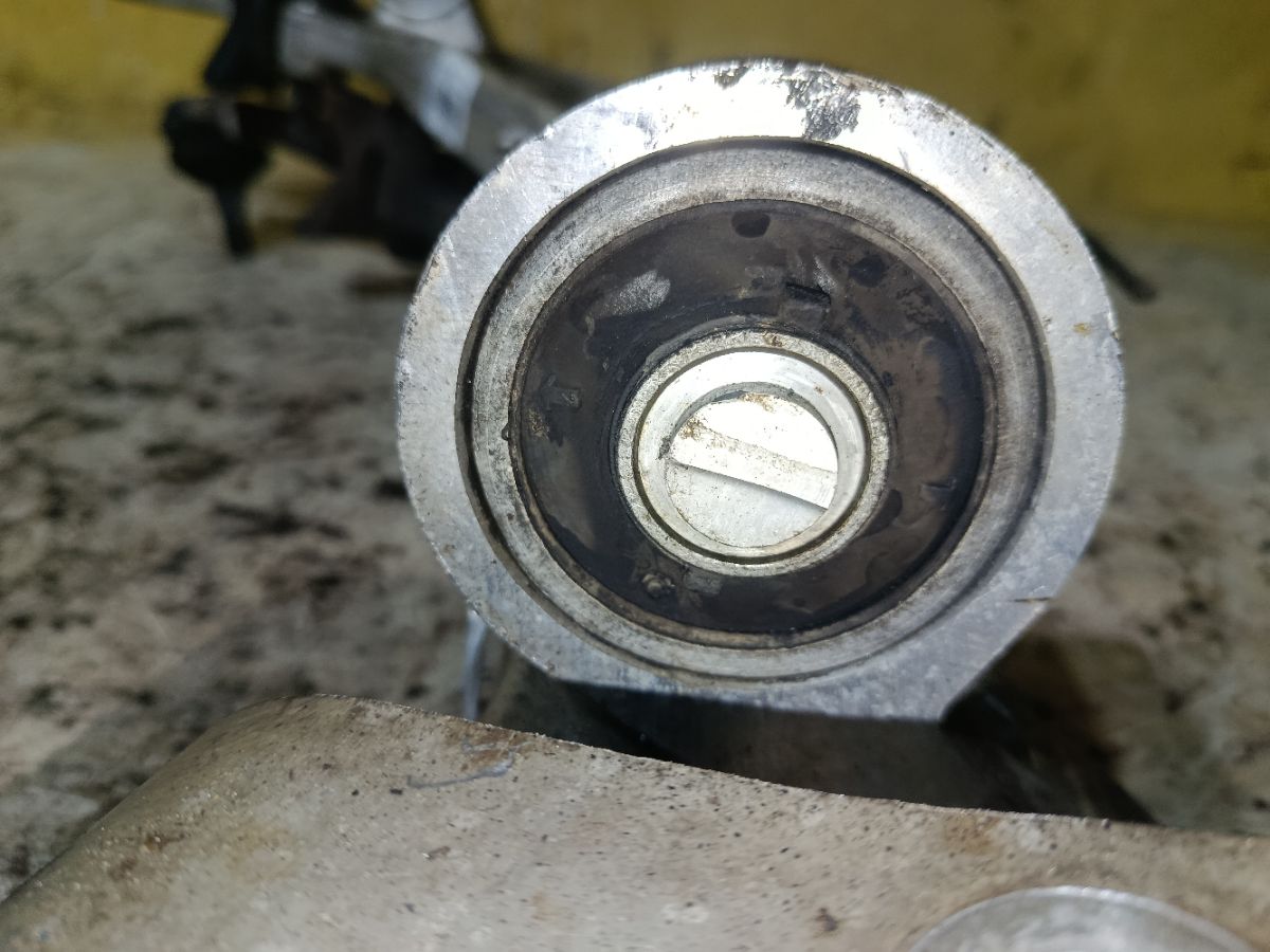 Рычаг на Nissan X-Trail NT30 QR20DE Фото 6