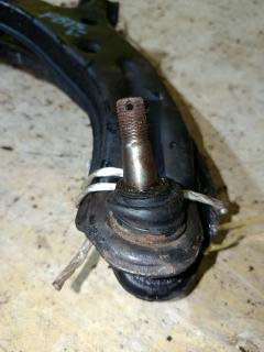 Рычаг на Nissan Sunny FB15 QG15DE Фото 4