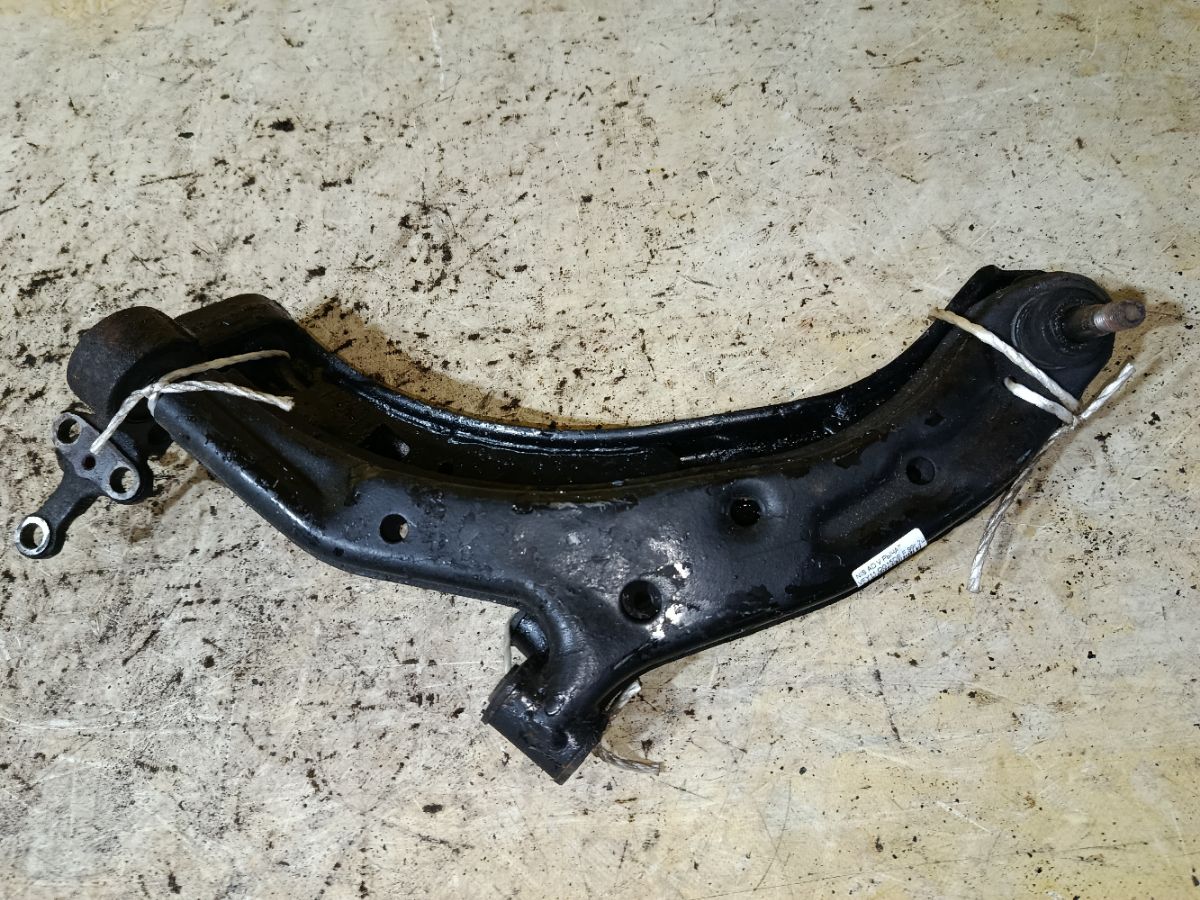 Рычаг на Nissan Ad Van VFY11 QG15DE Фото 1