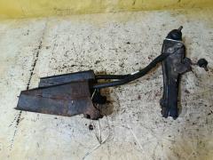 Рычаг на Mitsubishi Pajero Io H76W 4G93, Переднее расположение