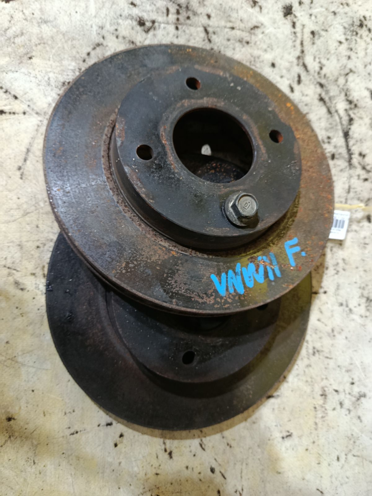 Тормозной диск 40206-4M400, 40206-4M401, 40206-4M402, 40206-4M403, 40206-4M404 на Nissan Expert VNW11 QG18DE Фото 1