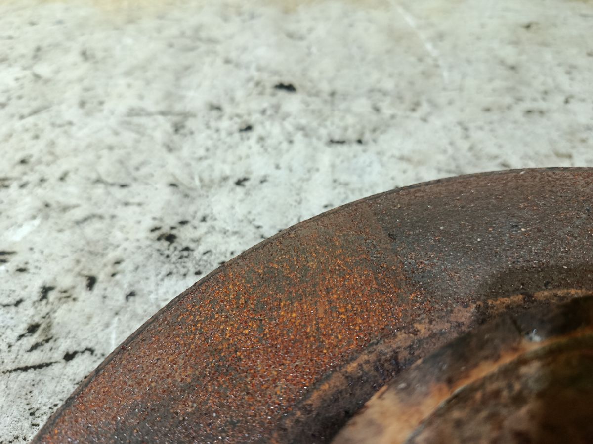 Тормозной диск на Subaru Legacy BL5 EJ20X Фото 2