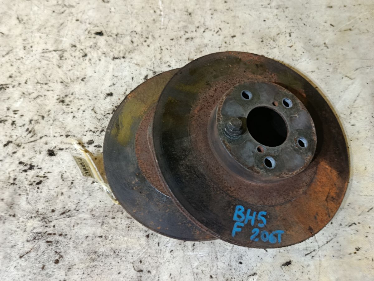 Тормозной диск на Subaru Legacy Wagon BH5 EJ206 Фото 1