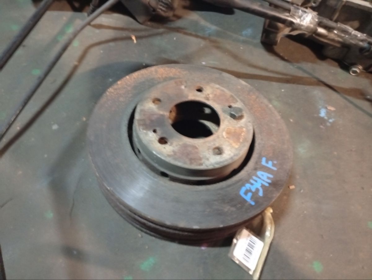 Тормозной диск MB950839 на Mitsubishi Diamante F34A 6A13 Фото 4
