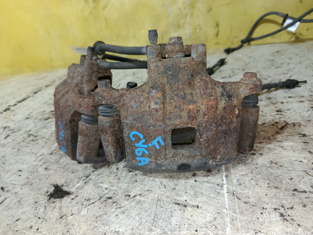 Суппорт на Mitsubishi Galant Fortis CY6A 4J10 Фото 1