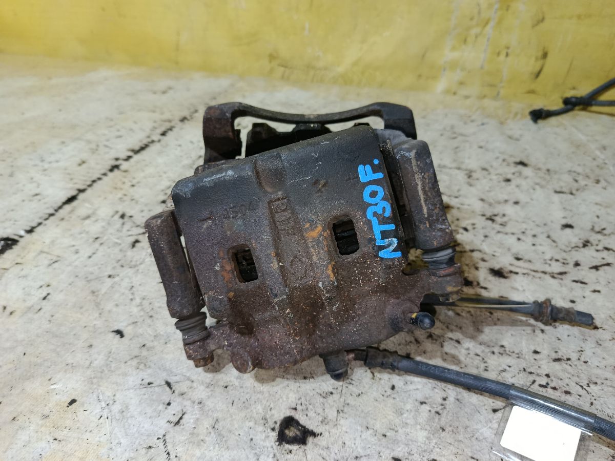 Суппорт на Nissan X-Trail NT30 QR20DE Фото 2