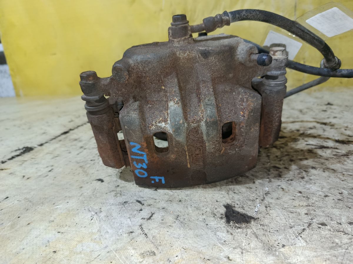 Суппорт на Nissan X-Trail NT30 QR20DE Фото 2