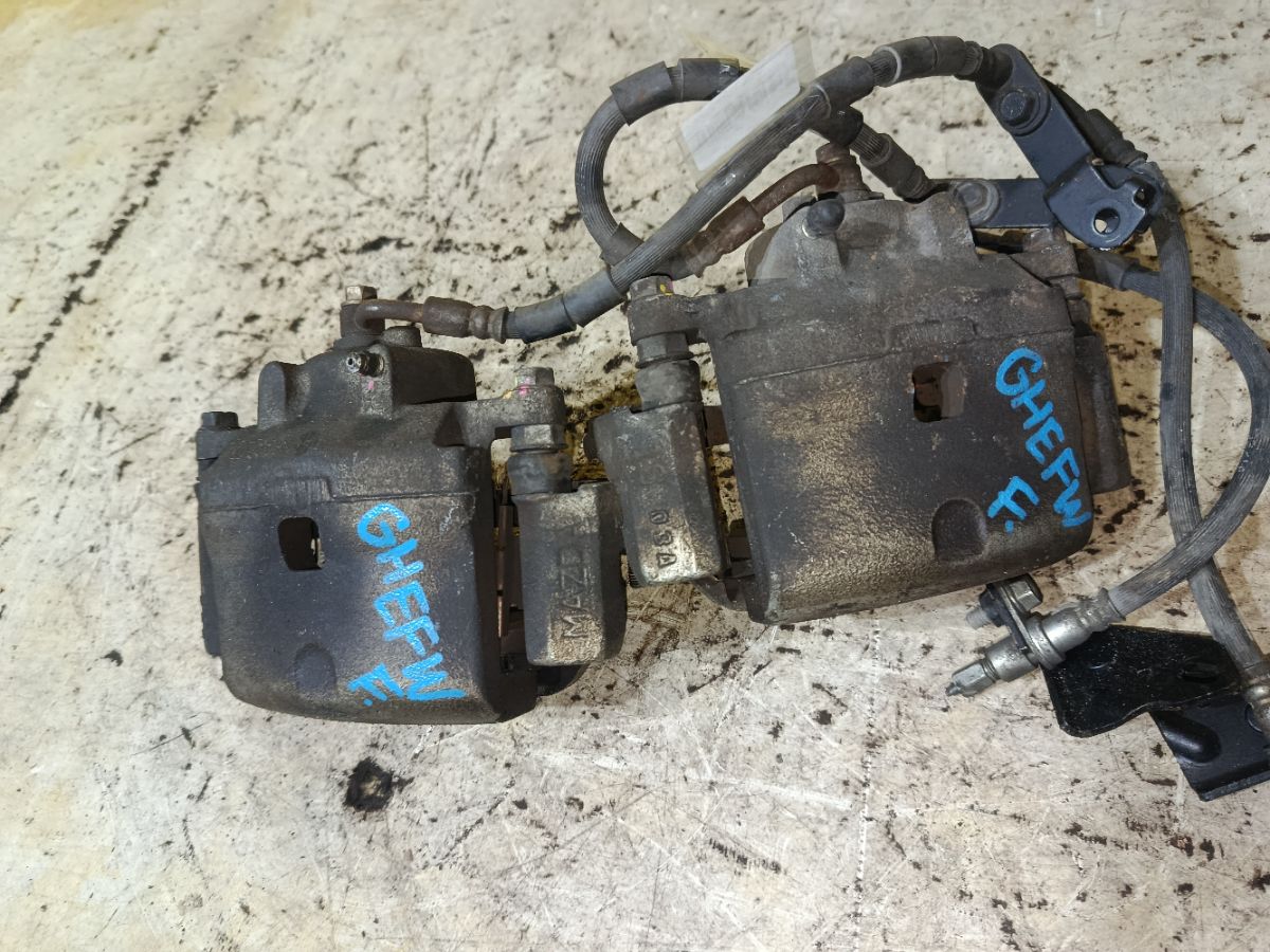 Суппорт на Mazda Atenza GHEFW LF Фото 1