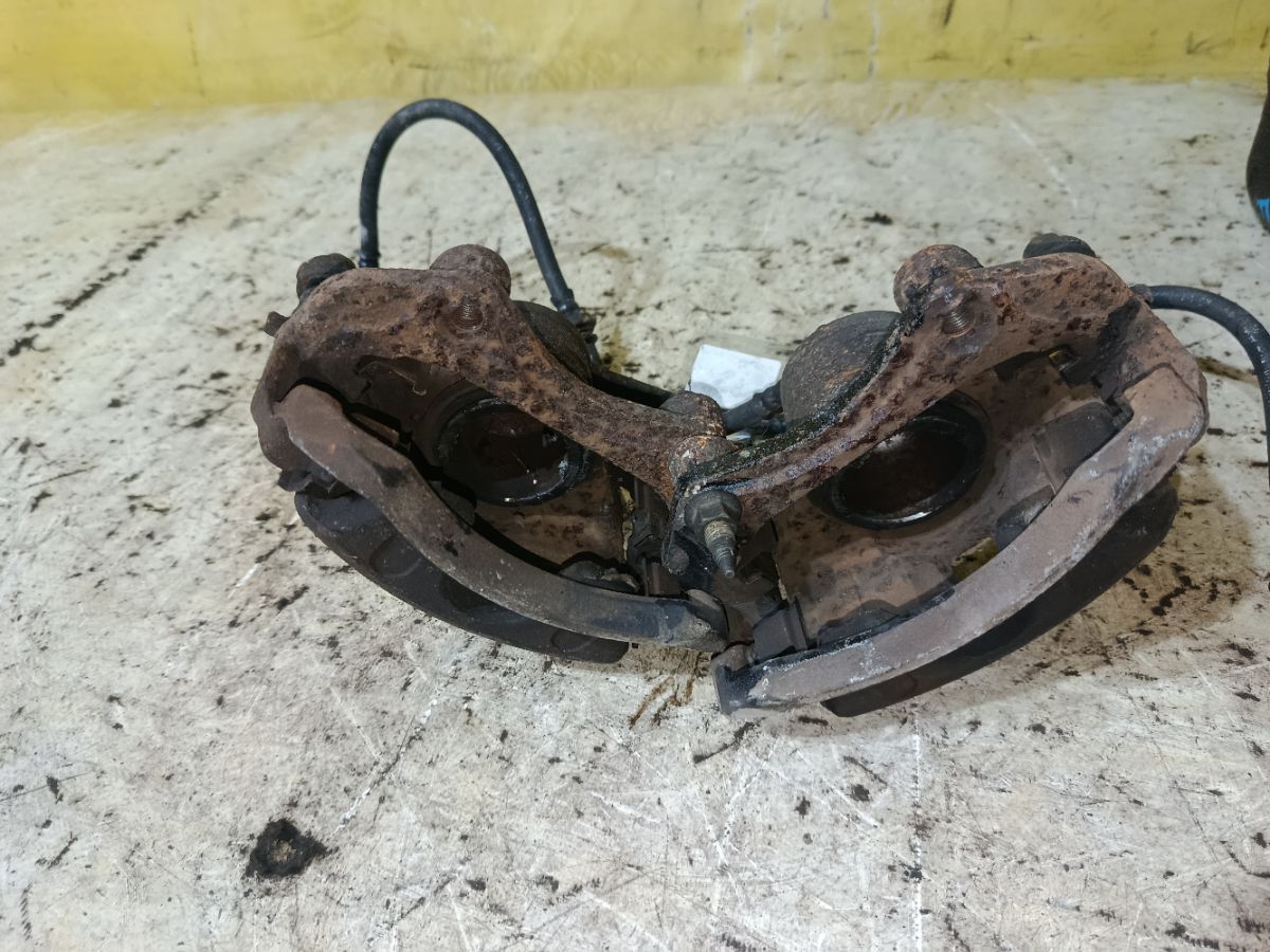 Суппорт на Nissan Sunny FB15 QG15DE Фото 3