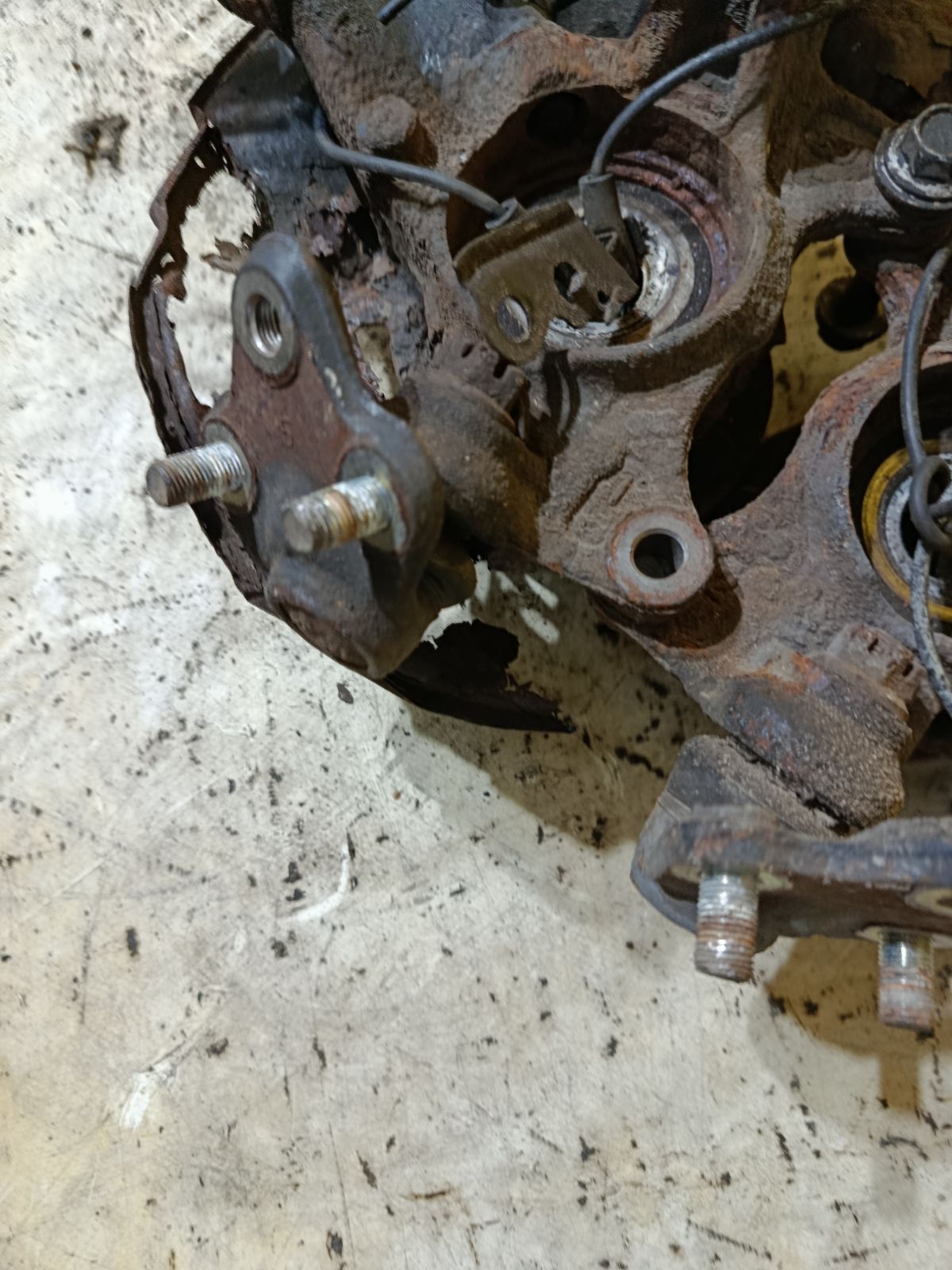 Ступица на Toyota Corolla Fielder NZE144G 1NZ-FE Фото 3