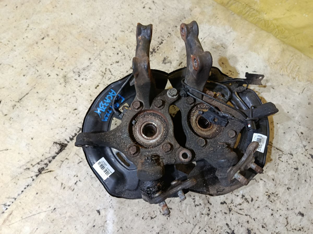 Ступица на Toyota Vanguard ACA33W 2AZ-FE Фото 1