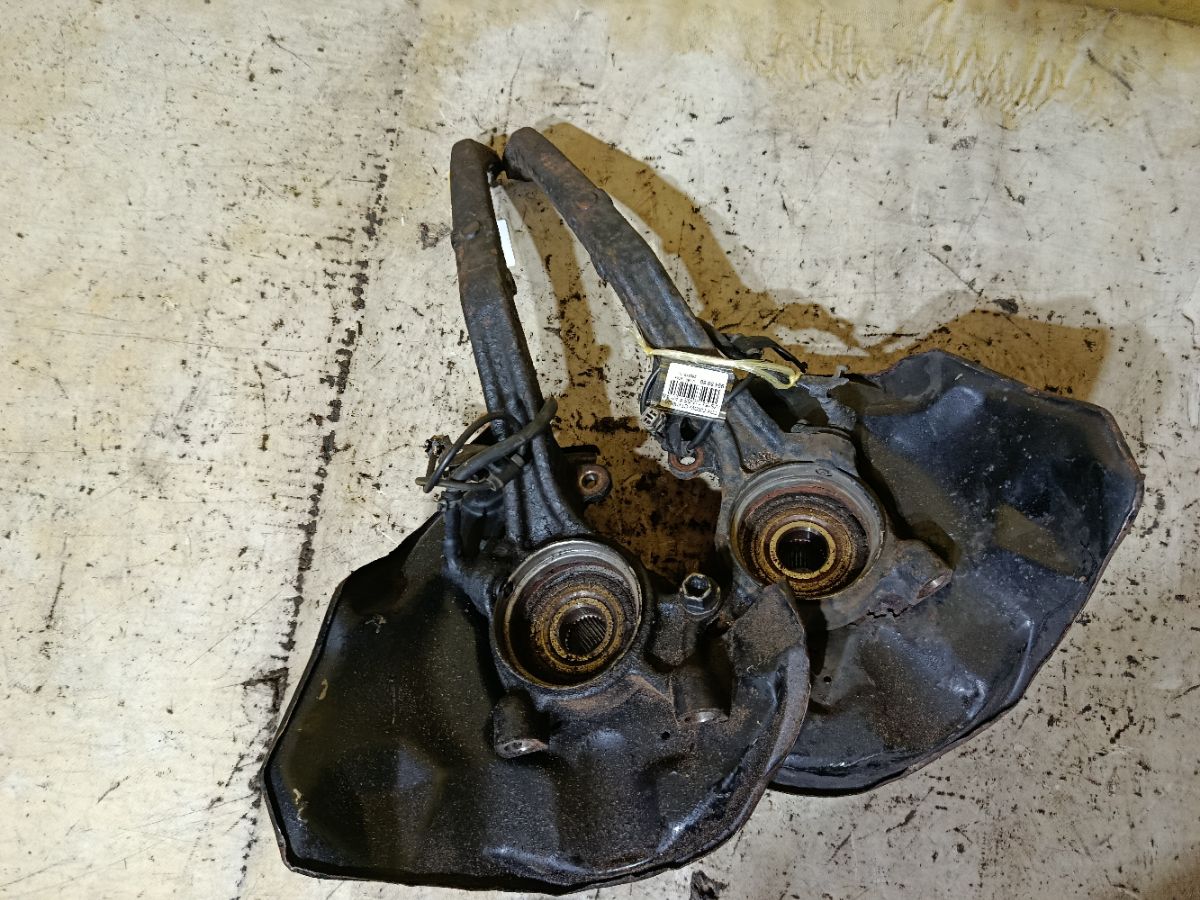 Ступица на Toyota Crown JZS153 1JZ-GE Фото 1