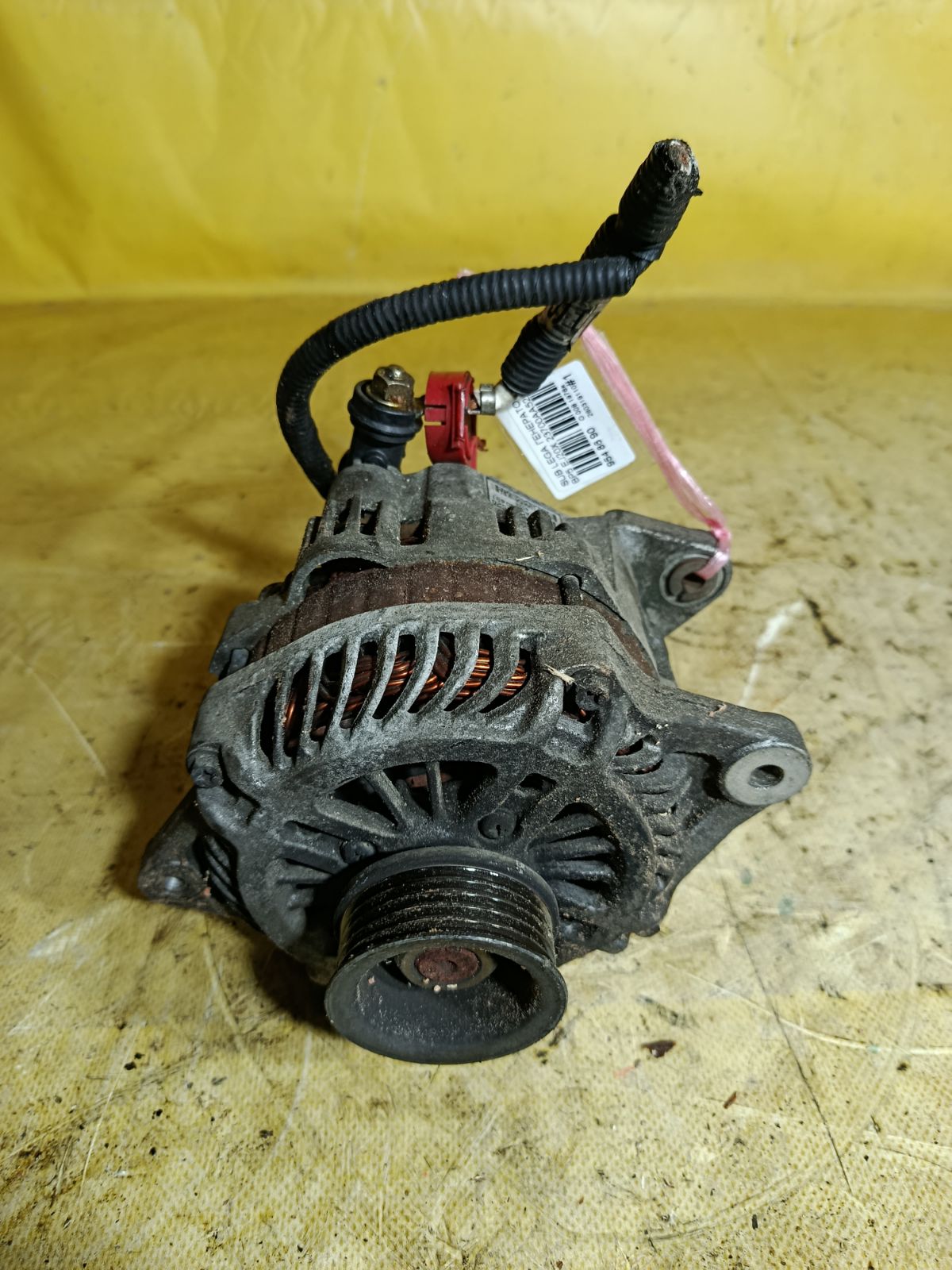 Генератор 23700AA520, 	23700AA522, 23700AA521 на Subaru Legacy Wagon BP5 EJ20X Фото 1