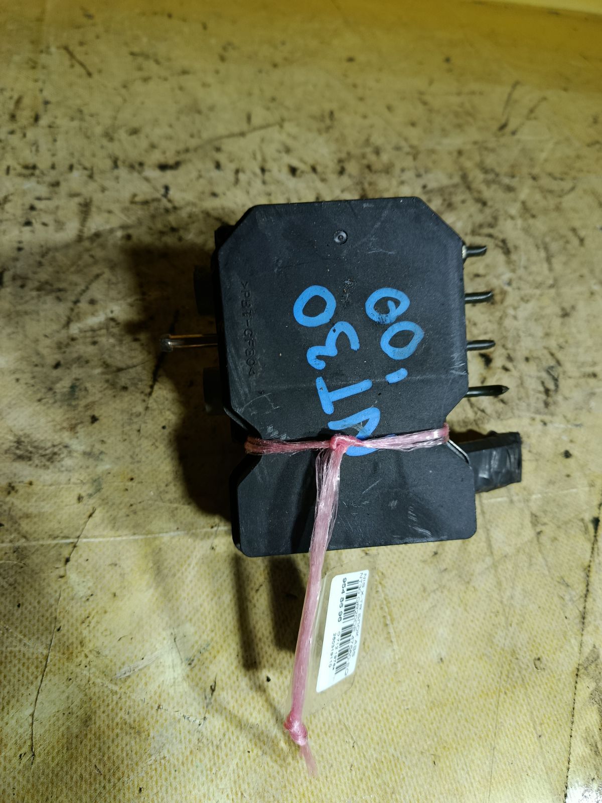 Блок ABS 47660-EQ041 на Nissan X-Trail NT30 QR20DE Фото 3