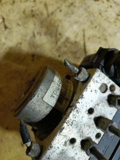 Блок ABS 47660-EQ041 на Nissan X-Trail NT30 QR20DE Фото 2