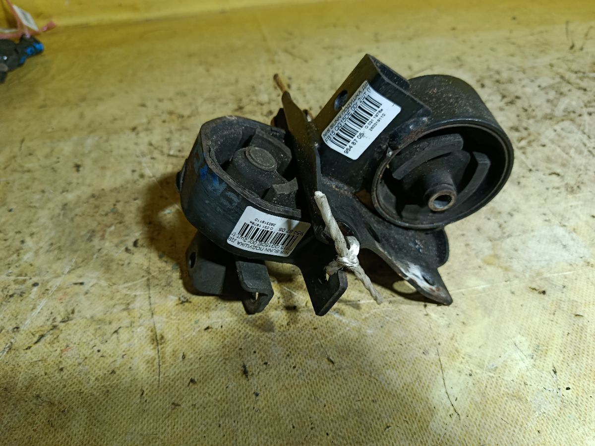 Подушка двигателя на Nissan Sunny FB15 QG15DE Фото 1