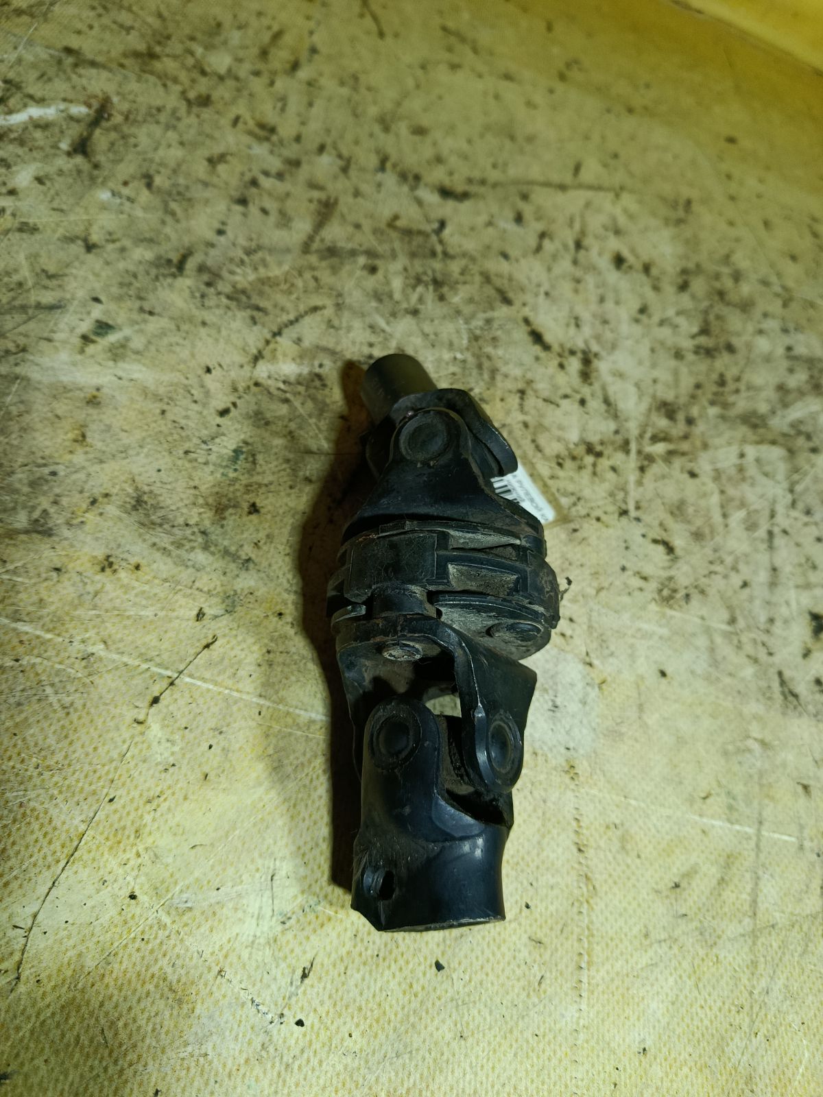 Рулевой карданчик на Subaru Legacy Wagon BH5 Фото 2