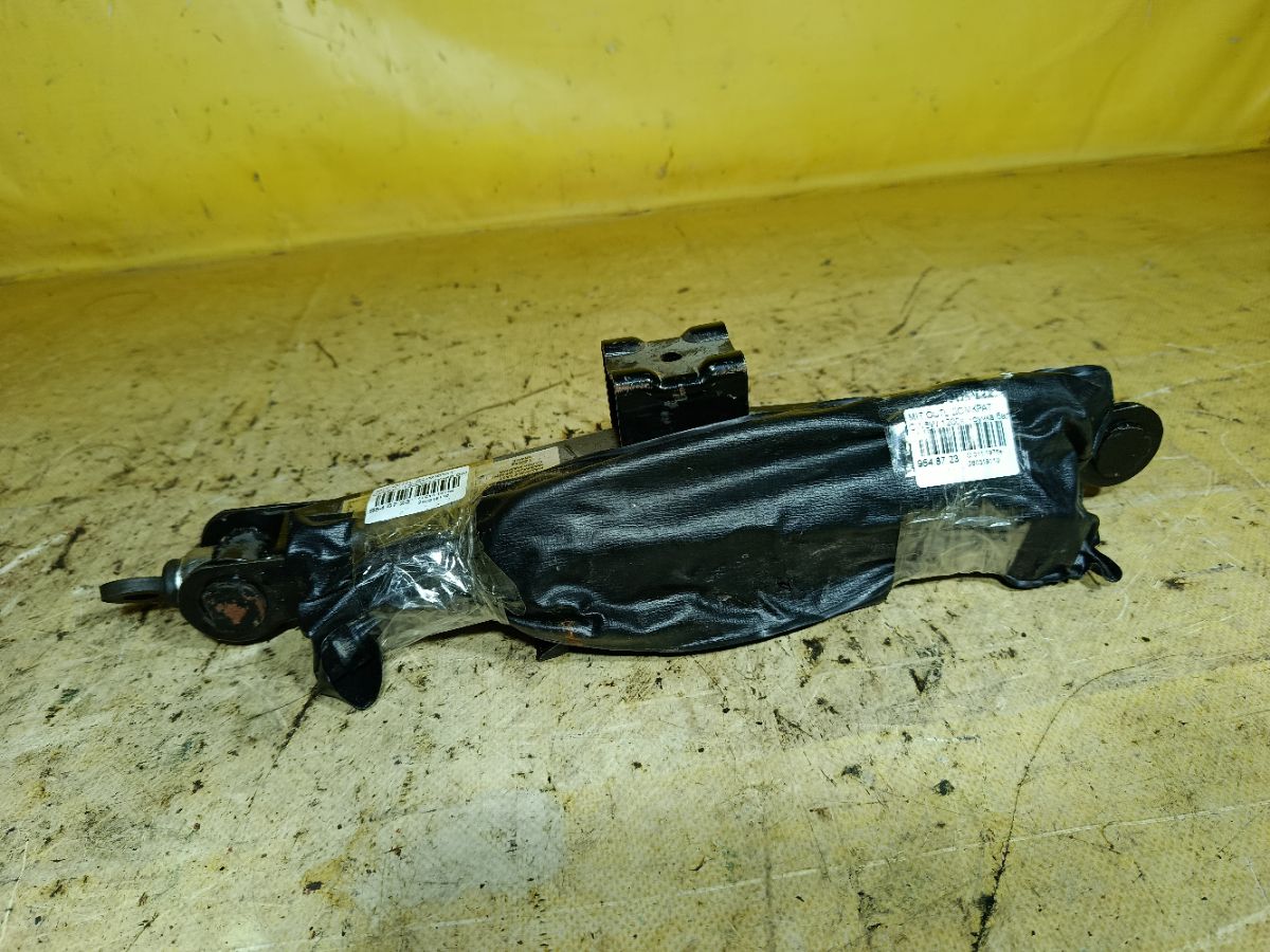 Домкрат на Mitsubishi Outlander CW5W Фото 2