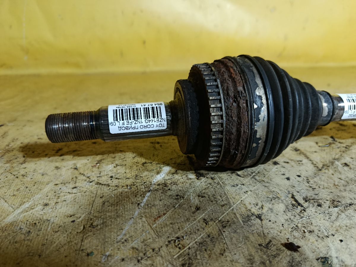 Привод на Toyota Corolla Fielder NZE144G 1NZ-FE Фото 2