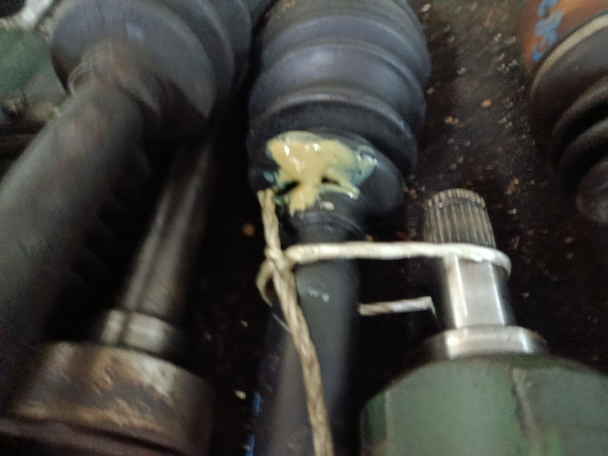 Привод на Mitsubishi Lancer Cedia Wagon CS5W 4G93 Фото 4