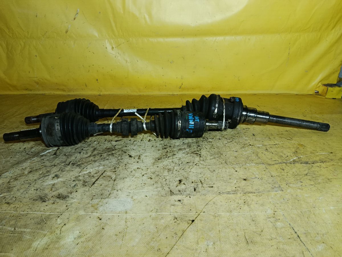 Привод на Nissan Expert VNW11 QG18DE Фото 1