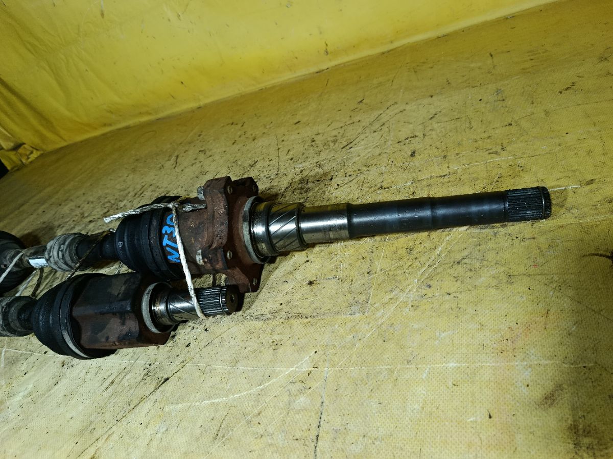 Привод на Nissan X-Trail NT30 QR20DE Фото 4