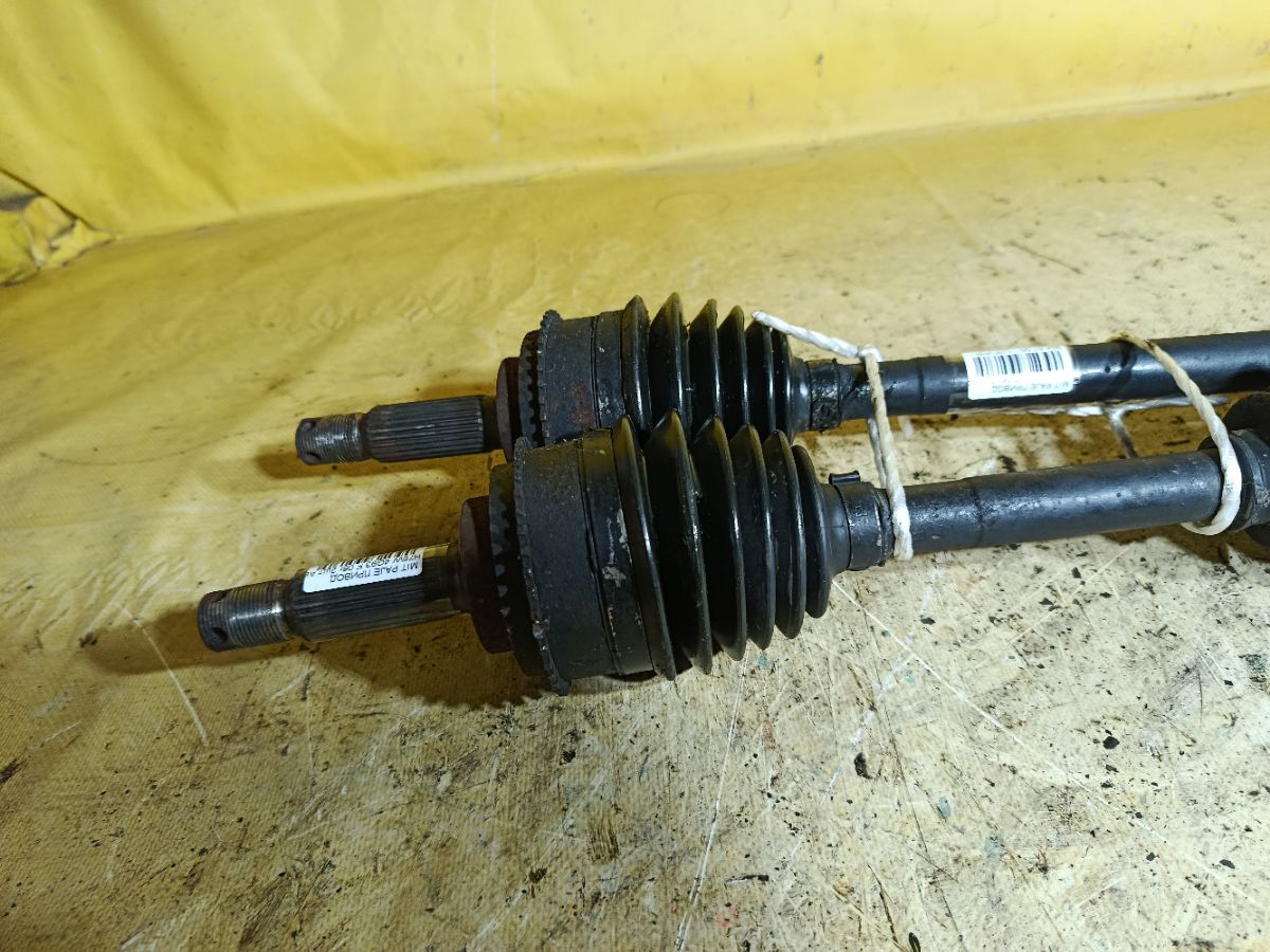 Привод на Mitsubishi Pajero Io H76W 4G93 Фото 2