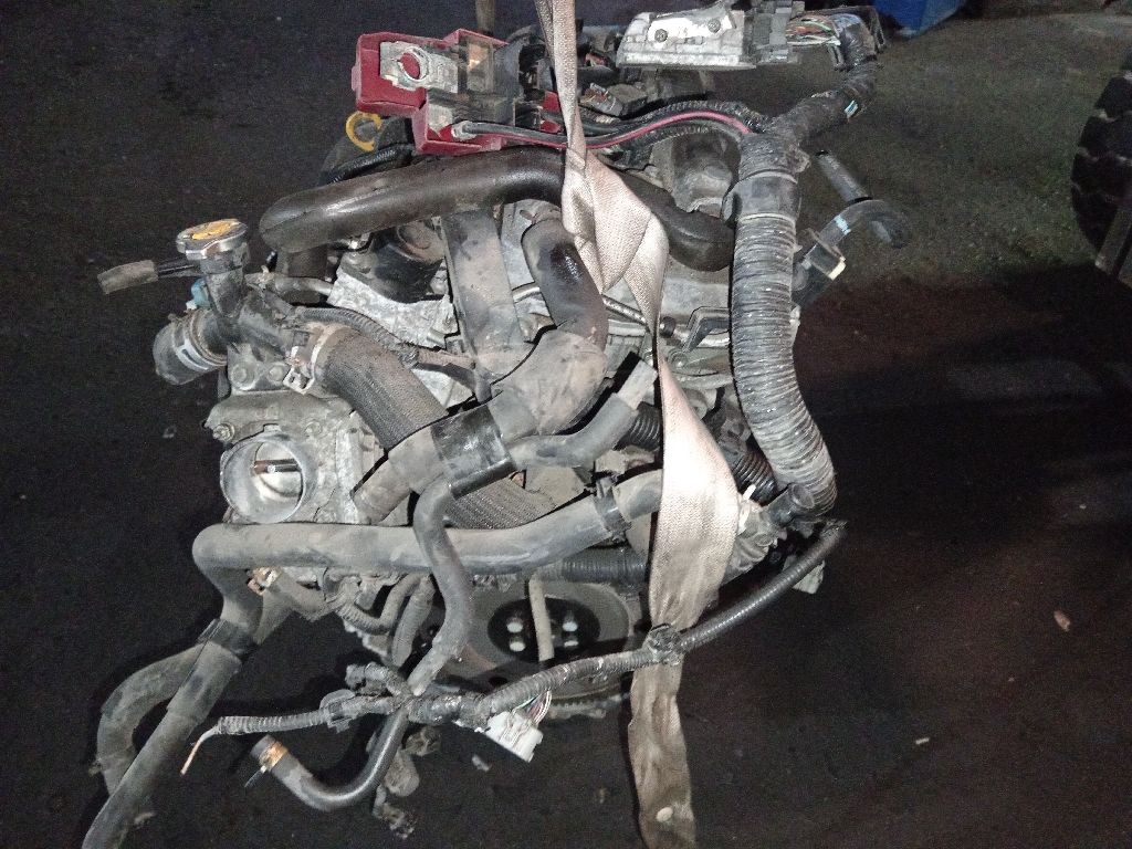 Двигатель на Toyota Corolla Fielder NZE164G 1NZ-FE Фото 2