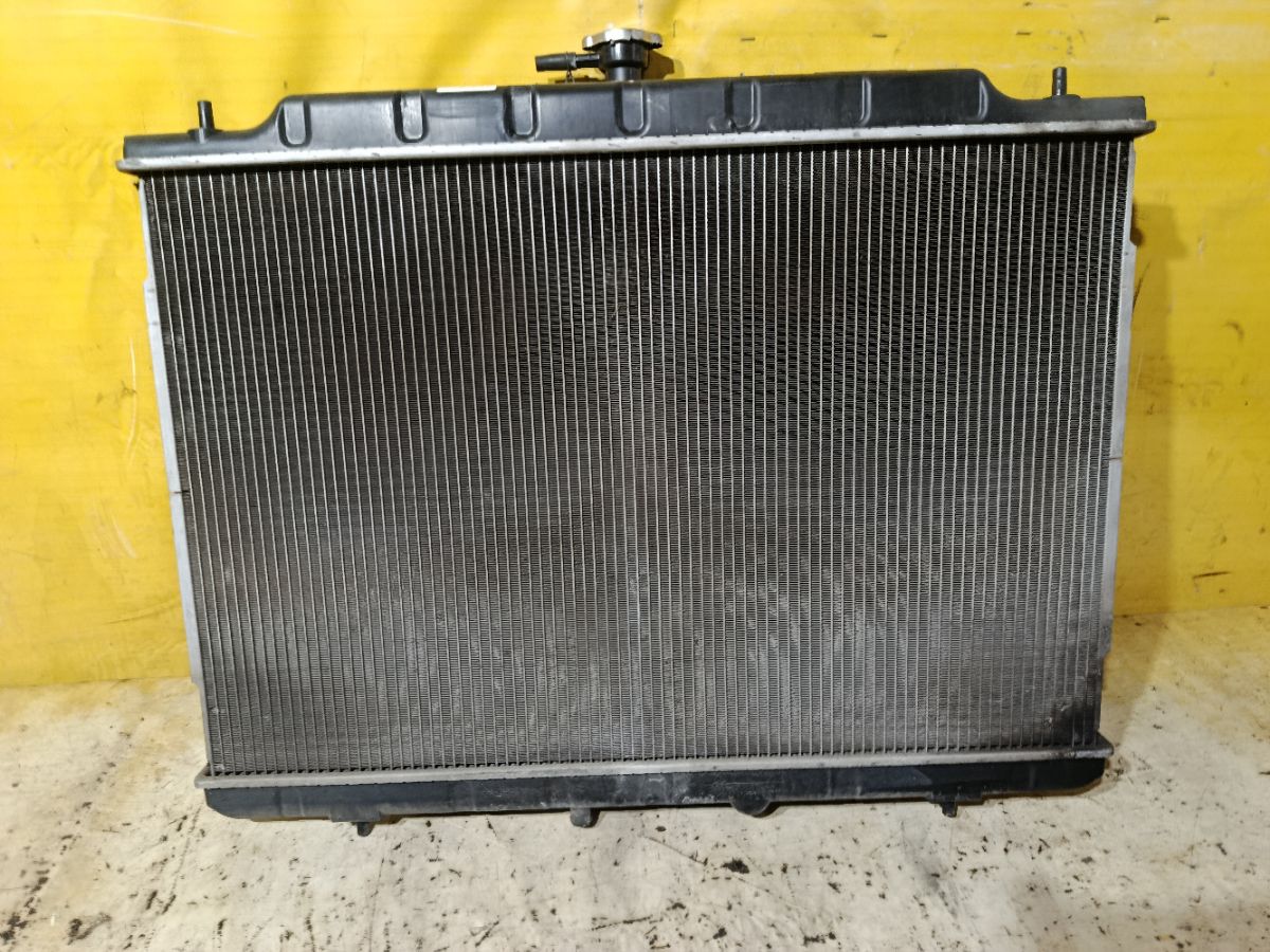 Радиатор ДВС на Nissan Serena HFC26 MR20DD Фото 1