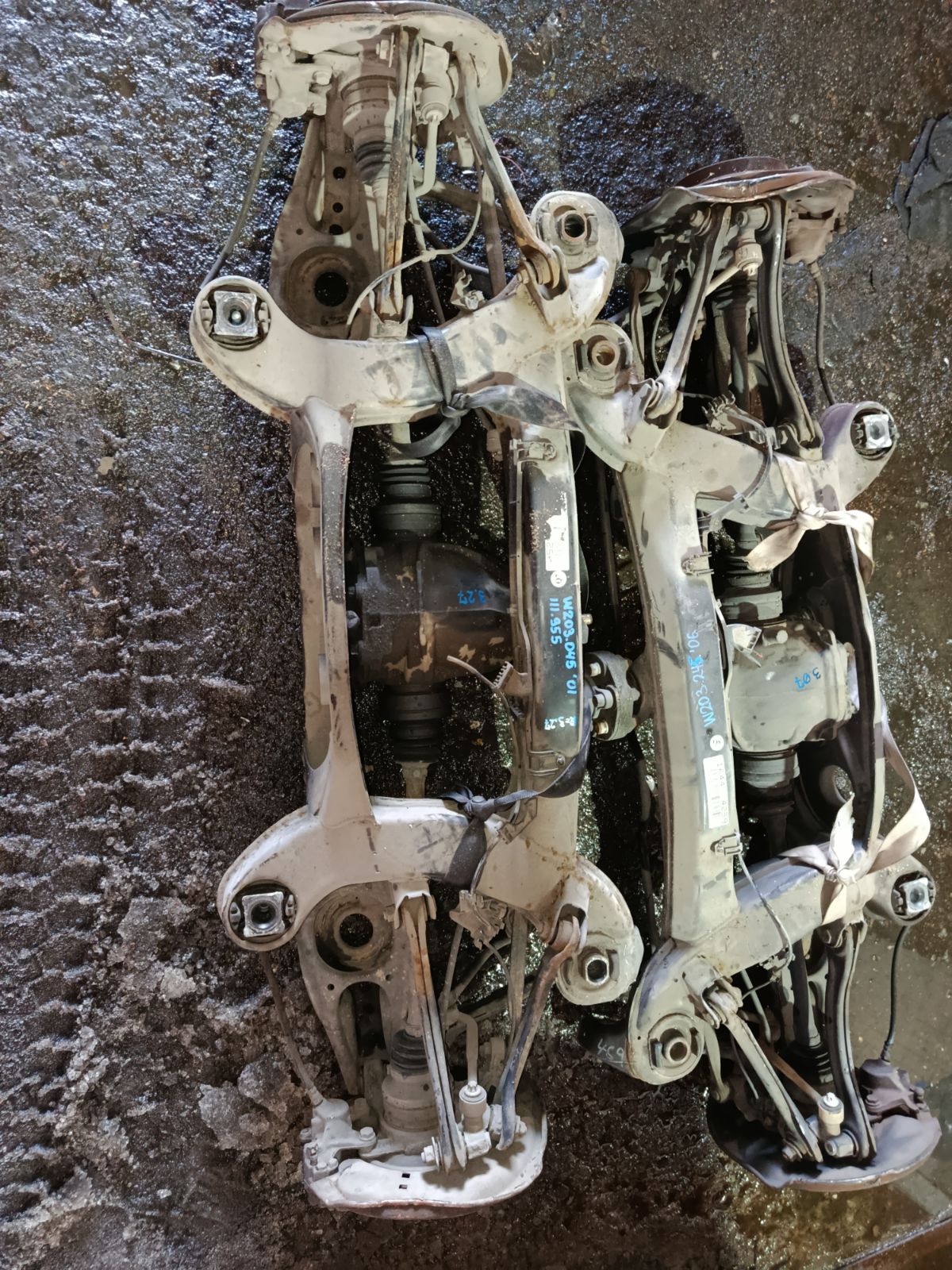 Балка подвески на Mercedes-Benz C-Class W203.045 111.955 Фото 1