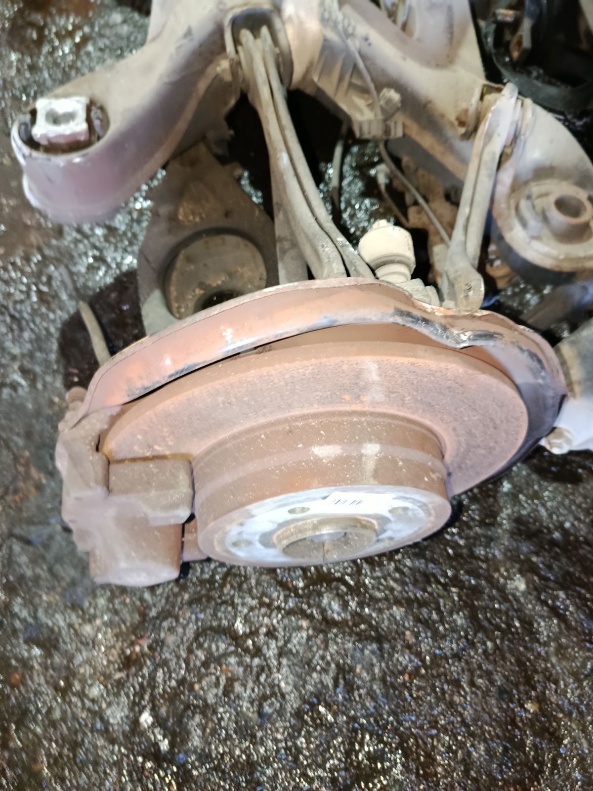 Балка подвески на Mercedes-Benz C-Class Station Wagon S203.246 271.946 Фото 9