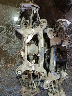 Балка подвески на Mercedes-Benz C-Class Station Wagon S203.246 271.946, Заднее расположение