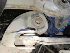 Балка подвески на Mercedes-Benz C-Class Station Wagon S203.246 271.946 Фото 7