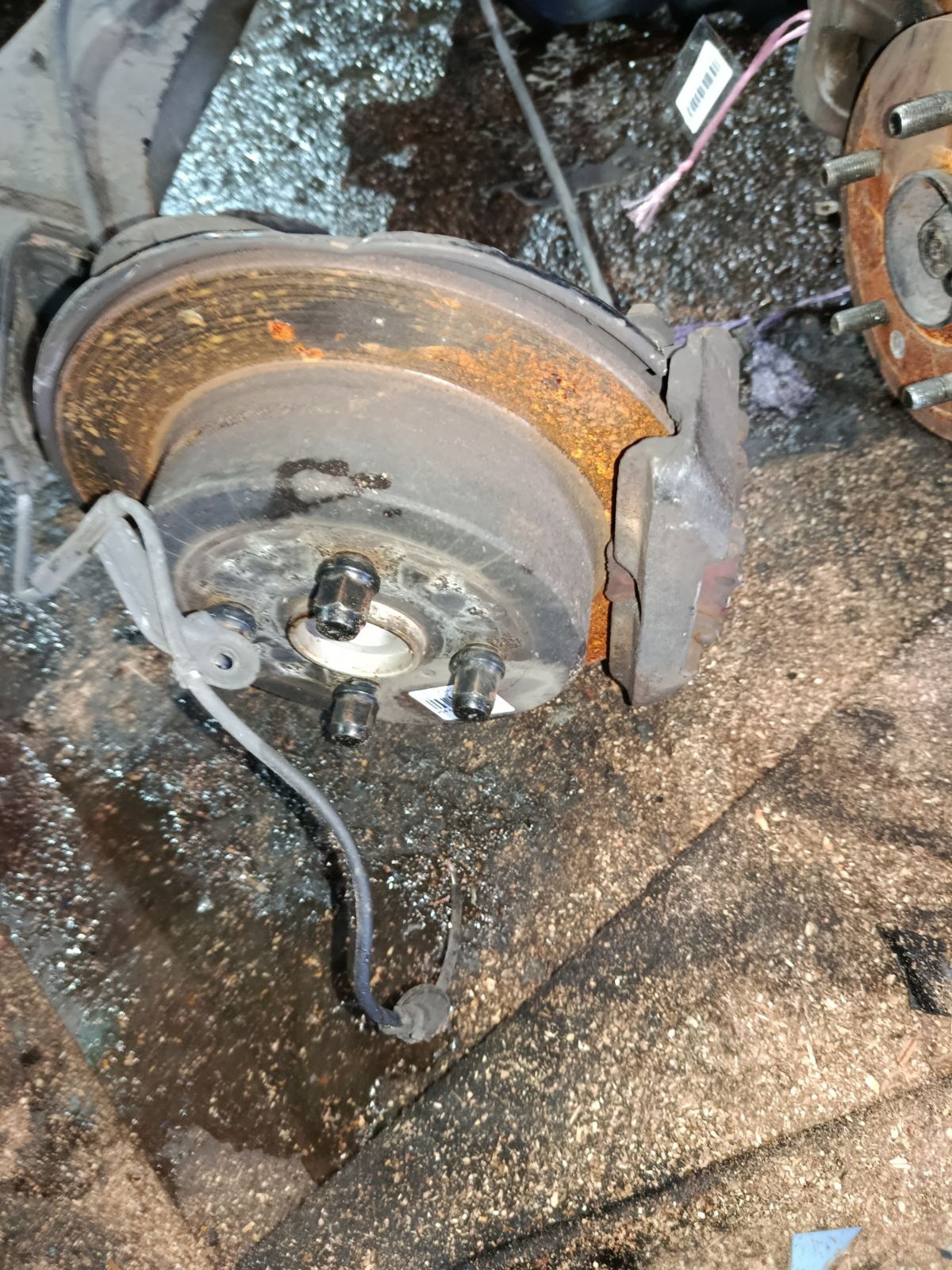 Балка подвески на Toyota Vitz NCP13 1NZ-FET Фото 8