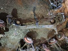 Балка подвески на Toyota Vitz NCP13 1NZ-FET, Заднее расположение