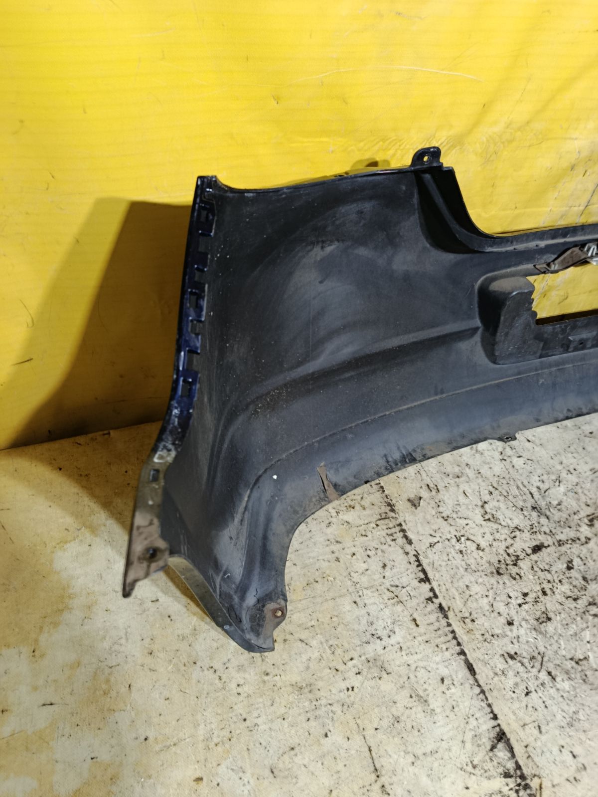 Бампер 85022-ED040 на Nissan Tiida C11 Фото 8