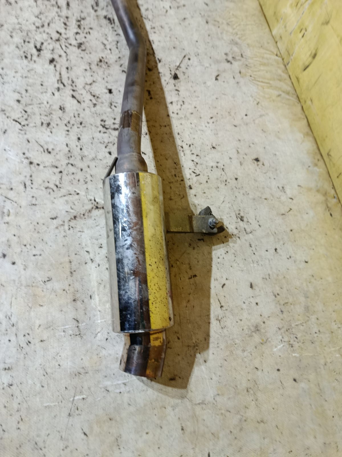 Глушитель на Suzuki Jimny JA22W K6AT Фото 2