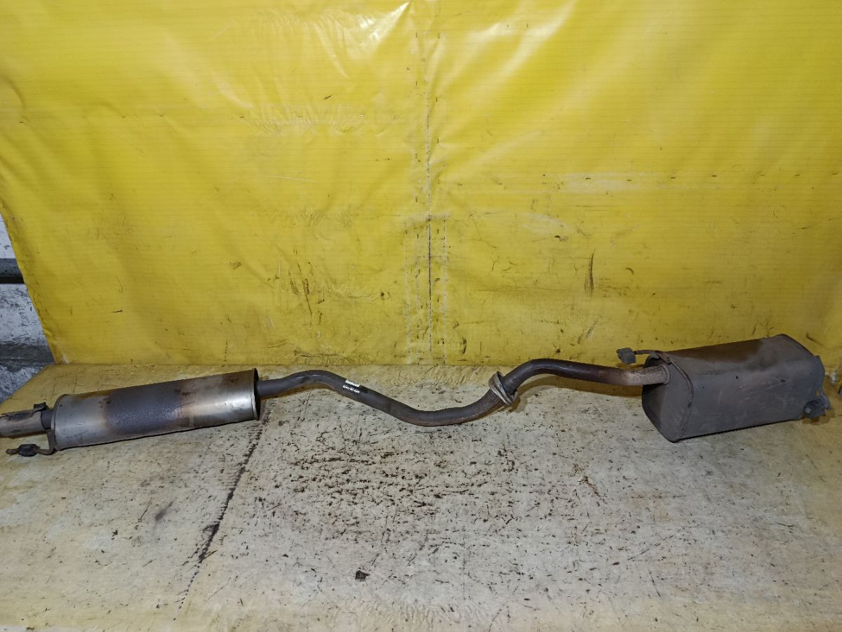 Глушитель на Nissan Note E11 HR15DE Фото 1