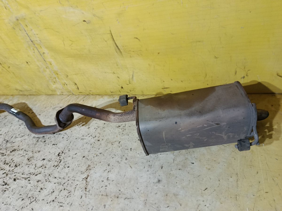 Глушитель на Nissan Note E11 HR15DE Фото 3