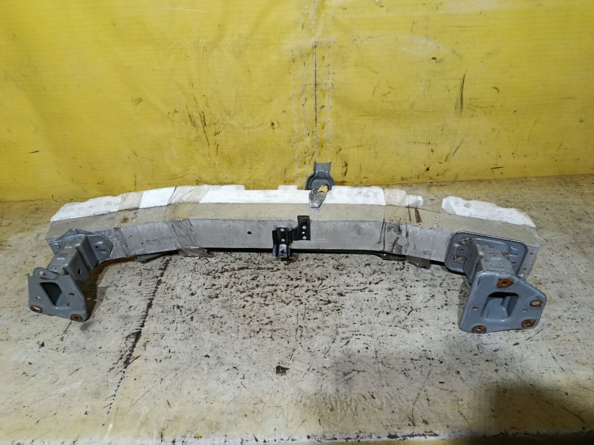 Жесткость бампера на Nissan Tiida C11 Фото 2