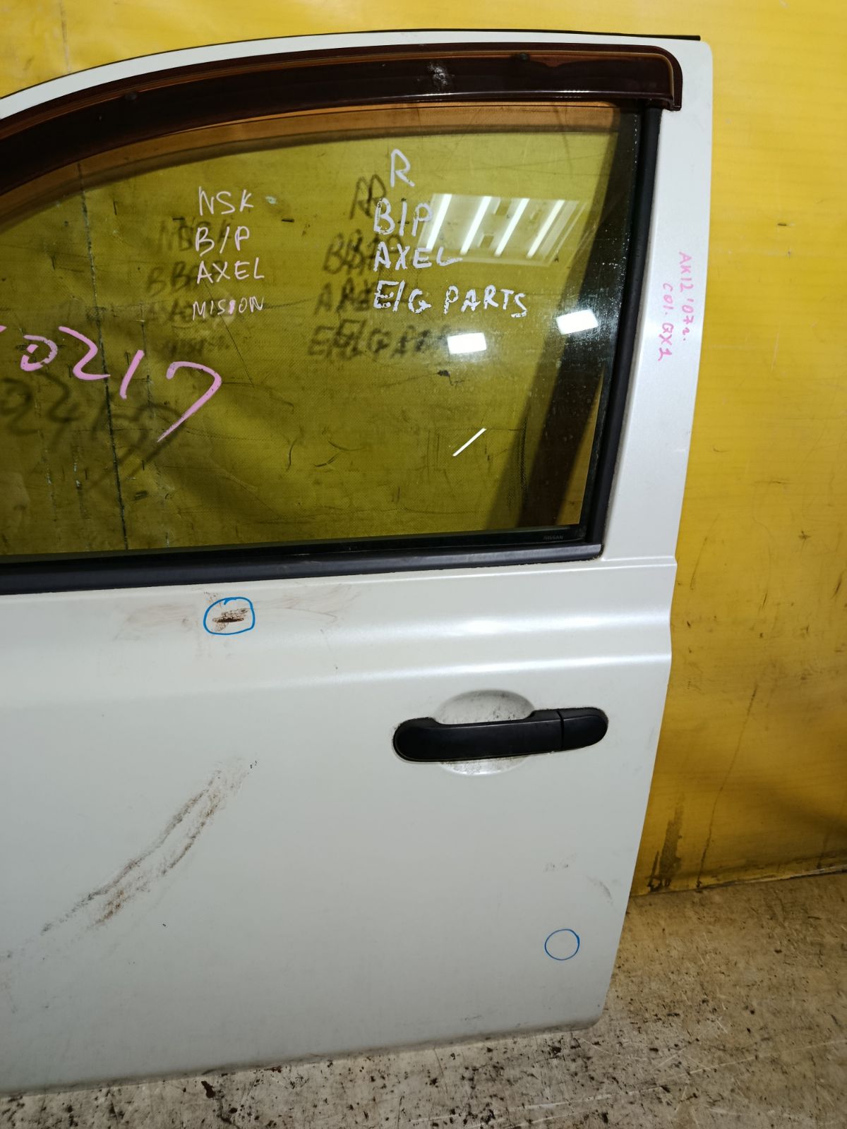 Дверь боковая на Nissan March AK12 Фото 3