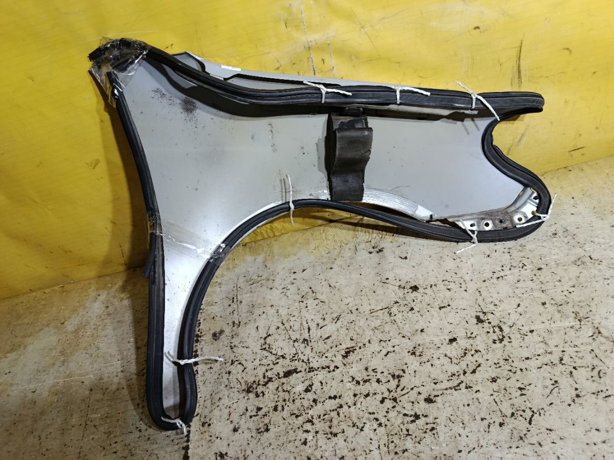 Крыло переднее на Volkswagen Golf V 1K Фото 5