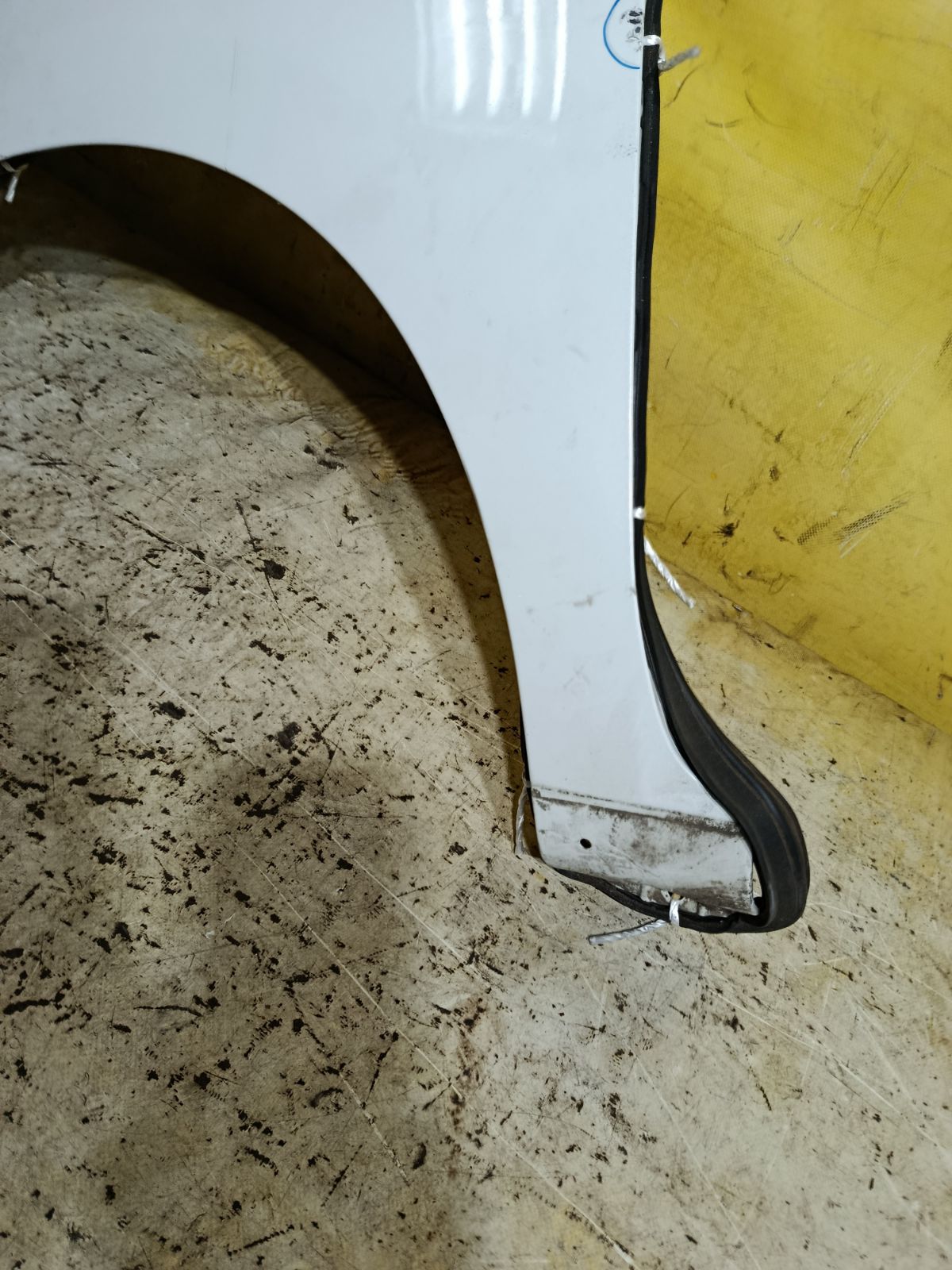 Крыло переднее на Daihatsu Move LA100S Фото 5